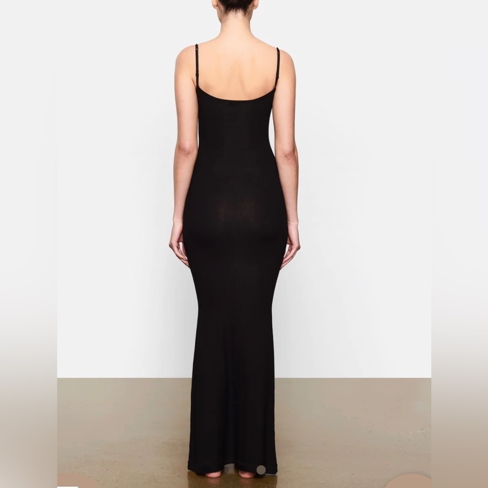 SKIMS RIBBED LOUNGE LONG SLIP DRESS ONYX SIZE S - Picture 2 of 3